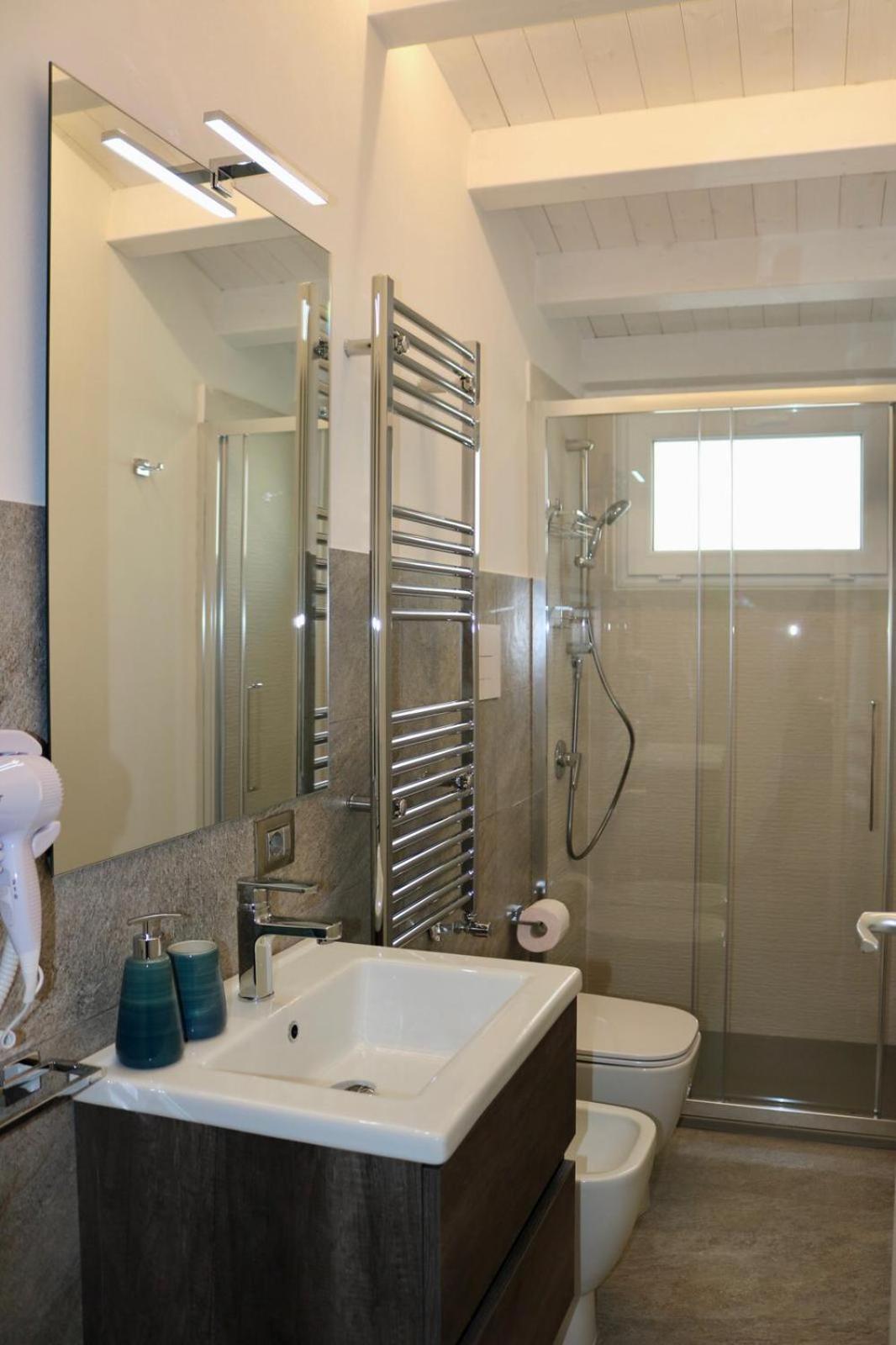 Allumaro House كاستيلاّماري ديل غو المظهر الخارجي الصورة